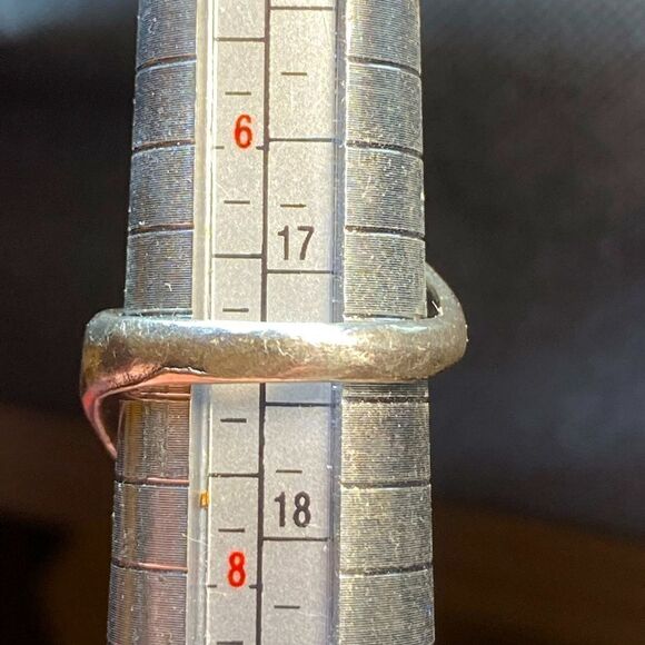 Ladies 925 silver ring with 3/8” cultured pearl and 3/16” white stone sz 7 - Picture 5 of 13